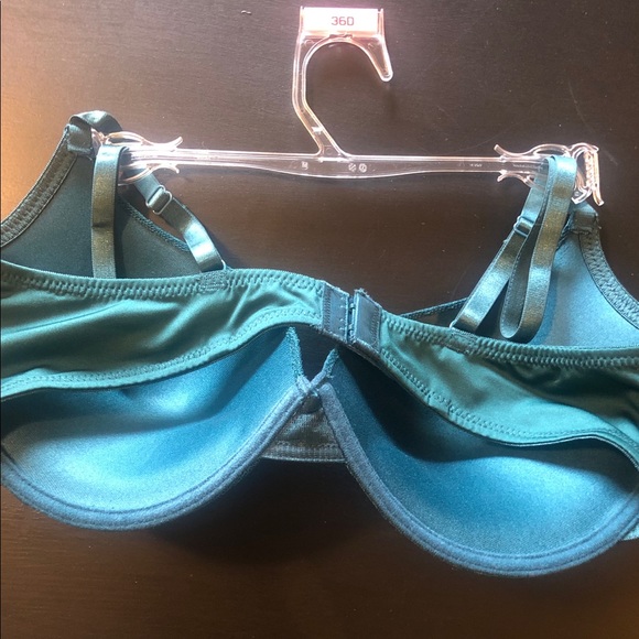 SOLD NWOT Bra 36D - Picture 3 of 3